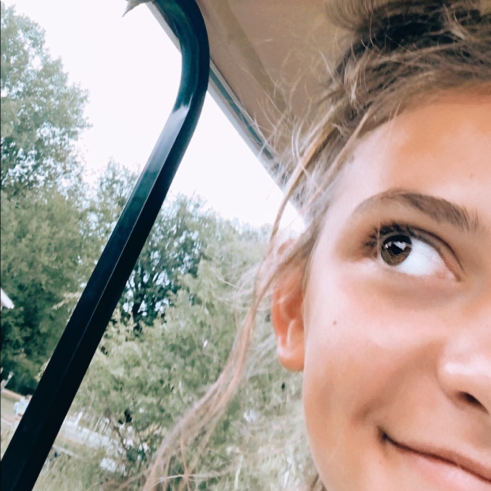 Meet your Posher, Jena